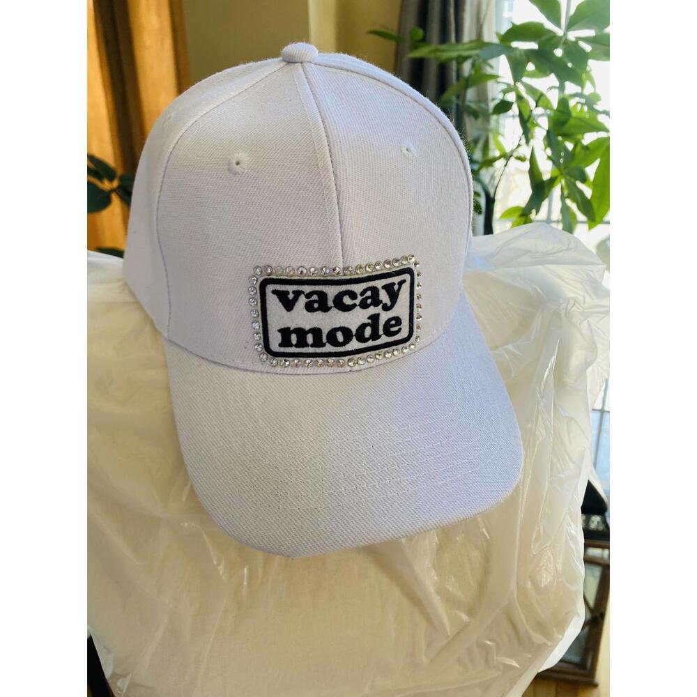 White Baseball Cap With Vacay Mode Patch And Rhin… - image 1